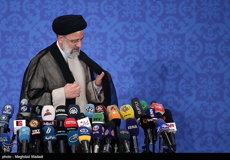 لغو تحریم ها اصلی ترین اولویت سیاست خارجی رئیسی است/برنامه اقتصادی پیشنهادی رئیسی برای ایران منطقی نیست لغو تحریم ها اصلی ترین اولویت سیاست خارجی رئیسی است/برنامه اقتصادی پیشنهادی رئیسی برای ایران منطقی نیست