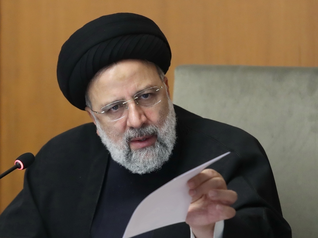 رئیسی: چرا به ما از کانال‌های مختلف پیام می‌دهید که آماده گفتگو هستیم و قصد براندازی نداریم؟ ما شما را می‌شناسیم / به معاندین رحم نخواهیم کرد / با سخن از آزادی و شعار‌های فریبنده ملت‌ها را به بدبختی می‌اندازند