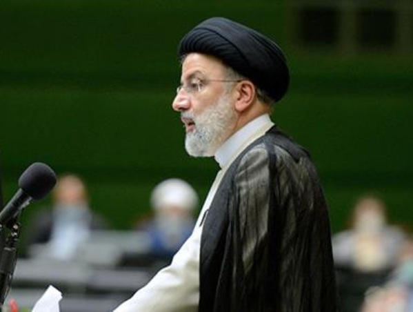 رئیسی: وعده دولت برای ایجاد یک میلیون اشتغال محقق شده / وضعیت ارز، سکه و گرانی ها در کشور کاهشی خواهد شد / هنگام تصویب قانون برای اجرای کالابرگ الکترونیک، زیرساخت های آن فراهم نبود و مجلس نیز در جریان بود