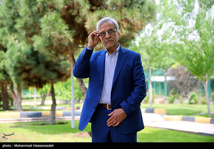 اگر رئیسجمهور بودم میگفتم معیشت مردم با وجود تحریم درست نمیشود اگر رئیسجمهور بودم میگفتم معیشت مردم با وجود تحریم درست نمیشود