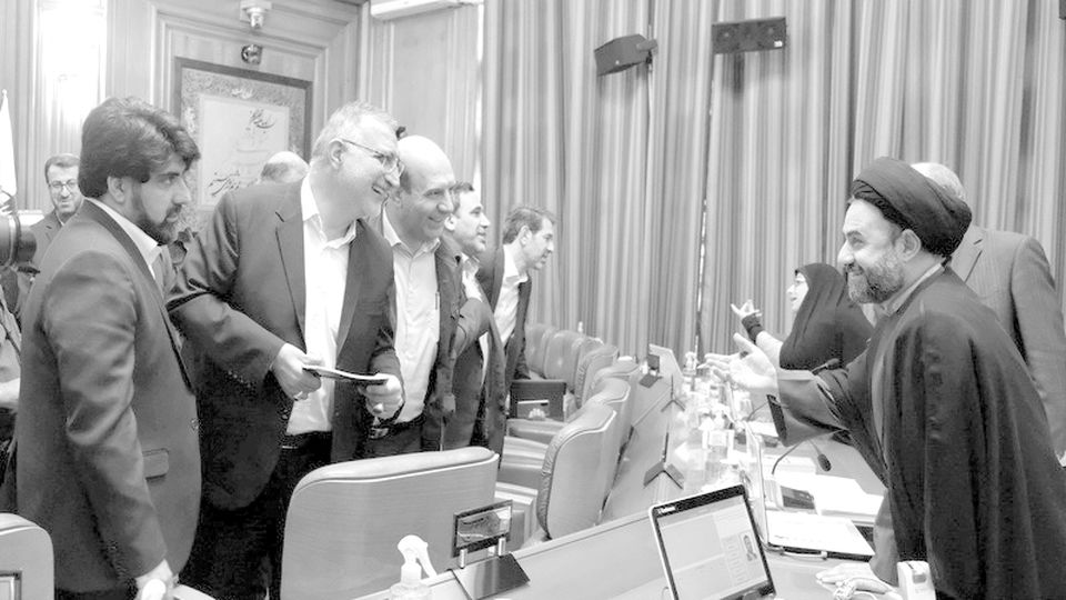 انتقاد به لیست آرزوهای شهردار انتقاد به لیست آرزوهای شهردار