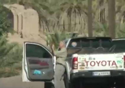 خبرگزاری دولت درباره بازداشتی های اخیر: معاون سفیر انگلیس همزمان با رزمایش موشکی سپاه به عنوان گردشگر به کویر شهداد کرمان رفته و به دنبال نمونه برداری از خاک این منطقه بود خبرگزاری دولت درباره بازداشتی های اخیر: معاون سفیر انگلیس همزمان با رزمایش موشکی سپاه به عنوان گردشگر به کویر شهداد کرمان رفته و به دنبال نمونه برداری از خاک این منطقه بود