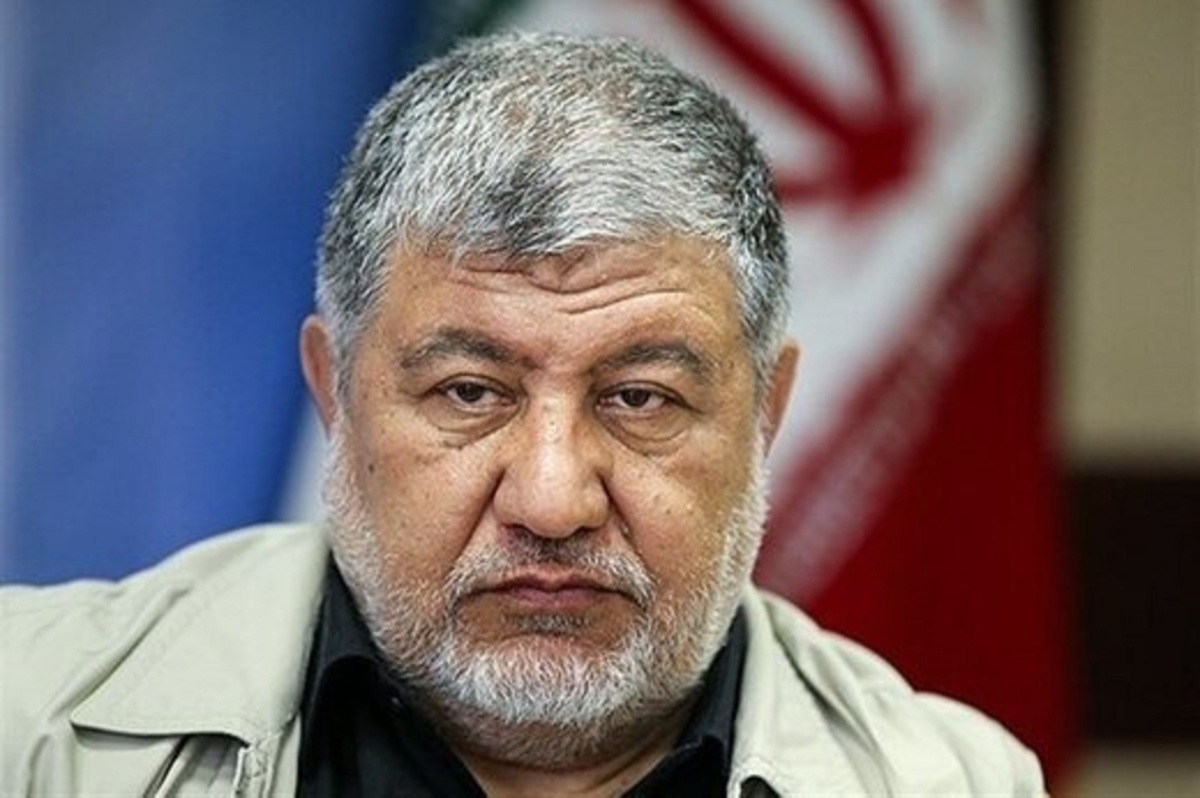 ادعای تکذیب شدۀ ترور امام خمینی با دارو/ حمید نقاشیان کیست؟