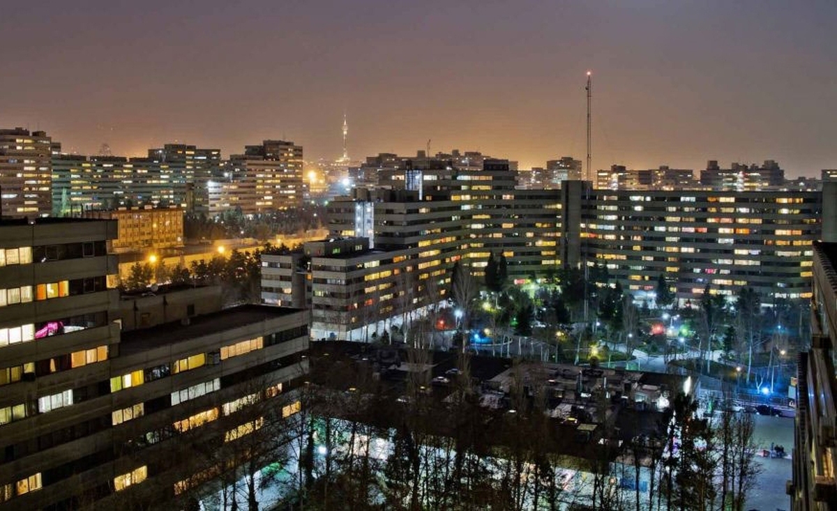 اعتراضات و درگیریهای شبانه در شهرک اکباتان اعتراضات و درگیریهای شبانه در شهرک اکباتان