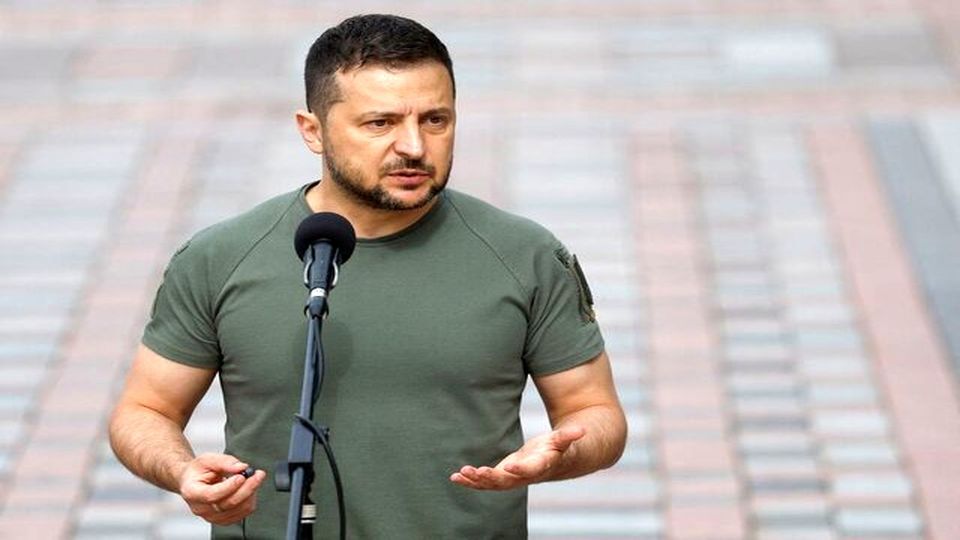 زلنسکی:ایران در ارسال پهپادهای مرگ‌بار به روسیه تجدیدنظر کند
