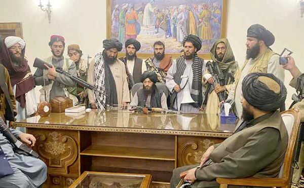 پیشروی روزافزون طالبان در واپسگرایی! پیشروی روزافزون طالبان در واپسگرایی!