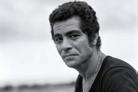 گریه بهروز وثوقی و ابراز دلتنگی برای ایران/فیلم