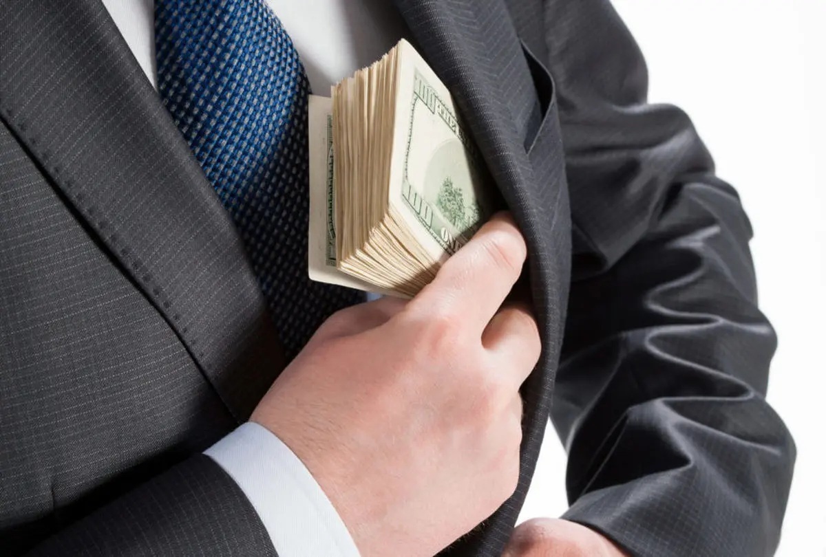 جزئیاتی جدید از اختلاس ۲ میلیون دلاری در مجتمع بندری امام جزئیاتی جدید از اختلاس ۲ میلیون دلاری در مجتمع بندری امام