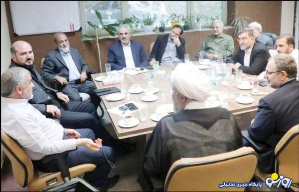 تخلف انتخاباتی آشکار دولتیها در سایه سکوت مخبر و وحیدی تخلف انتخاباتی آشکار دولتیها در سایه سکوت مخبر و وحیدی