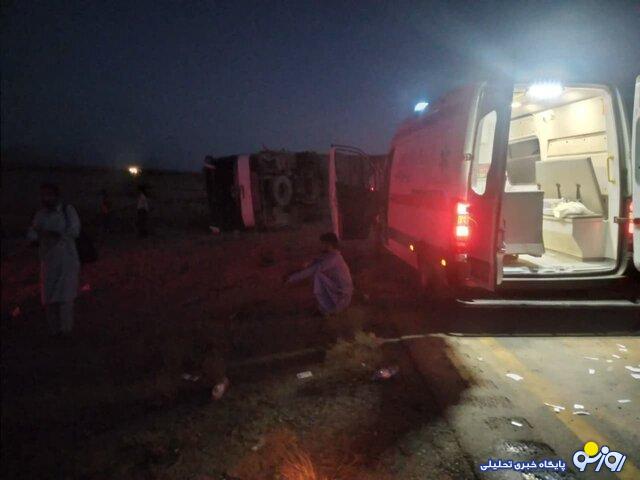 واژگونی مرگبار اتوبوس زائران در جاده یزد واژگونی مرگبار اتوبوس زائران در جاده یزد