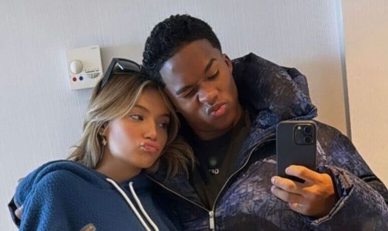 ازدواج ستاره ۱۸ ساله رئال مادرید و اینفلوئنسر معروف/ قرارداد عجیب زوجین؛ اظهار نظر زیر عکس زنان دیگر ممنوع! +عکس ازدواج ستاره ۱۸ ساله رئال مادرید و اینفلوئنسر معروف/ قرارداد عجیب زوجین؛ اظهار نظر زیر عکس زنان دیگر ممنوع! +عکس