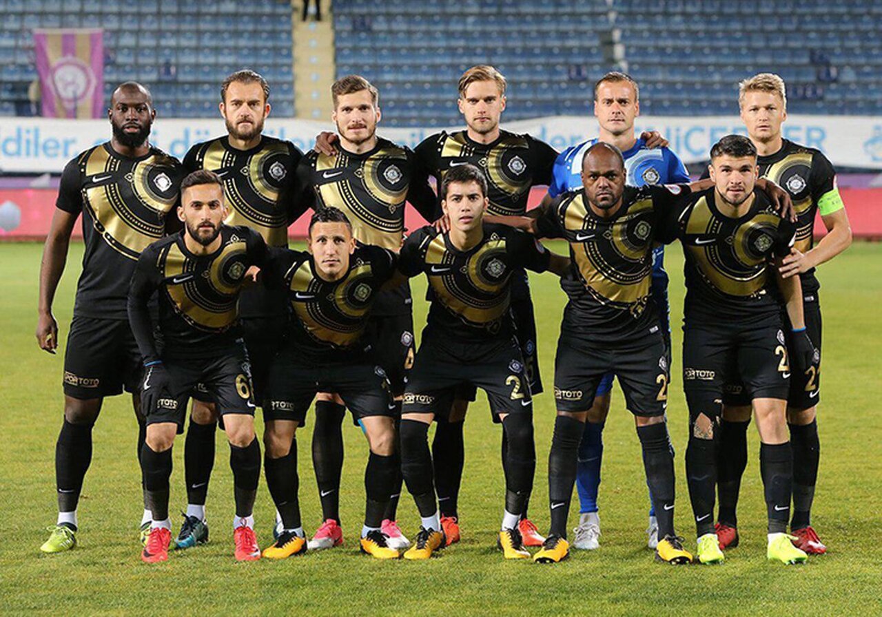 عکس| مهاجم جدید تراکتور،همبازی بازیکن منشوری پرسپولیس!