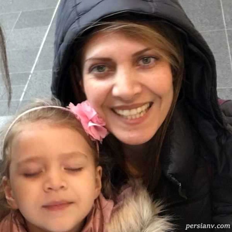 رونمایینیکی کریمی از پدر , مادر , خواهر و خواهر زاده اروپاییش! رونمایینیکی کریمی از پدر , مادر , خواهر و خواهر زاده اروپاییش!