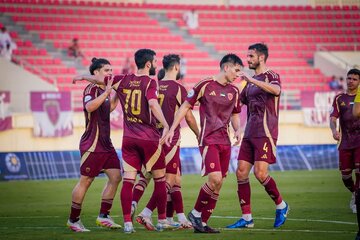 عکس | احمد نوراللهی در آغوش قاتل پرسپولیس!