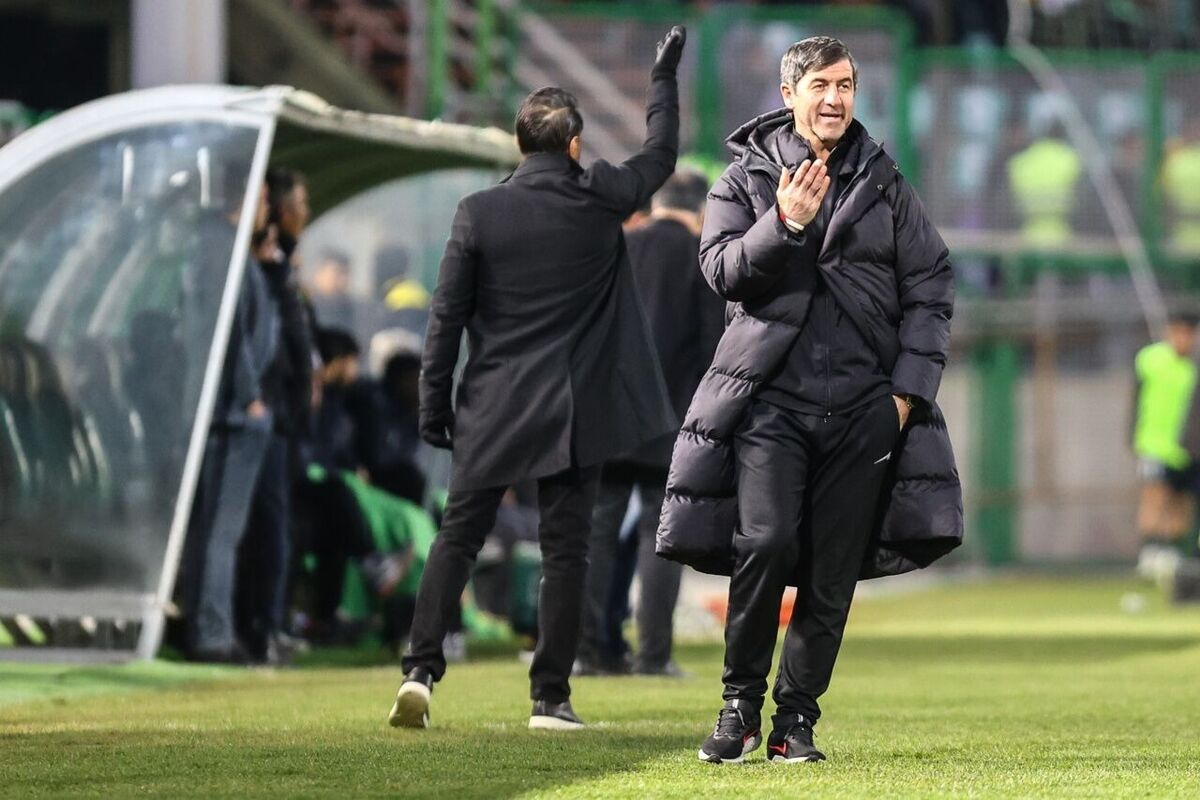 پرسپولیس با کریم باقری تمدید کرد