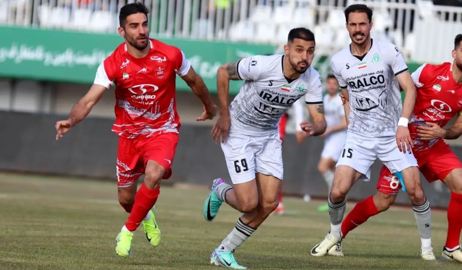 هاشمیان فوتبالیستی بزرگ و فرهیخته است؛ کاظمیان: در پرسپولیس رقابت وجود دارد