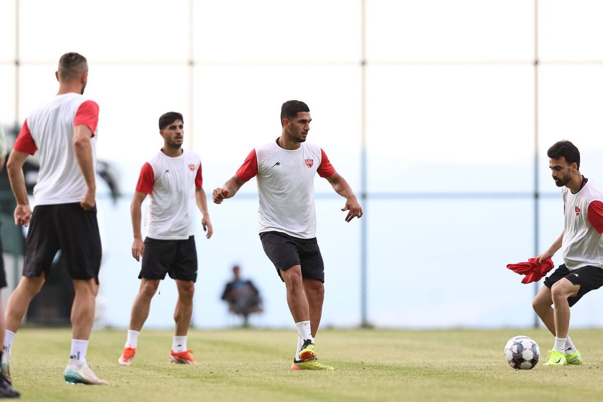 چهره متفاوت پرسپولیس وحید هاشمیان با تیم کارتال و گاریدو +عکس