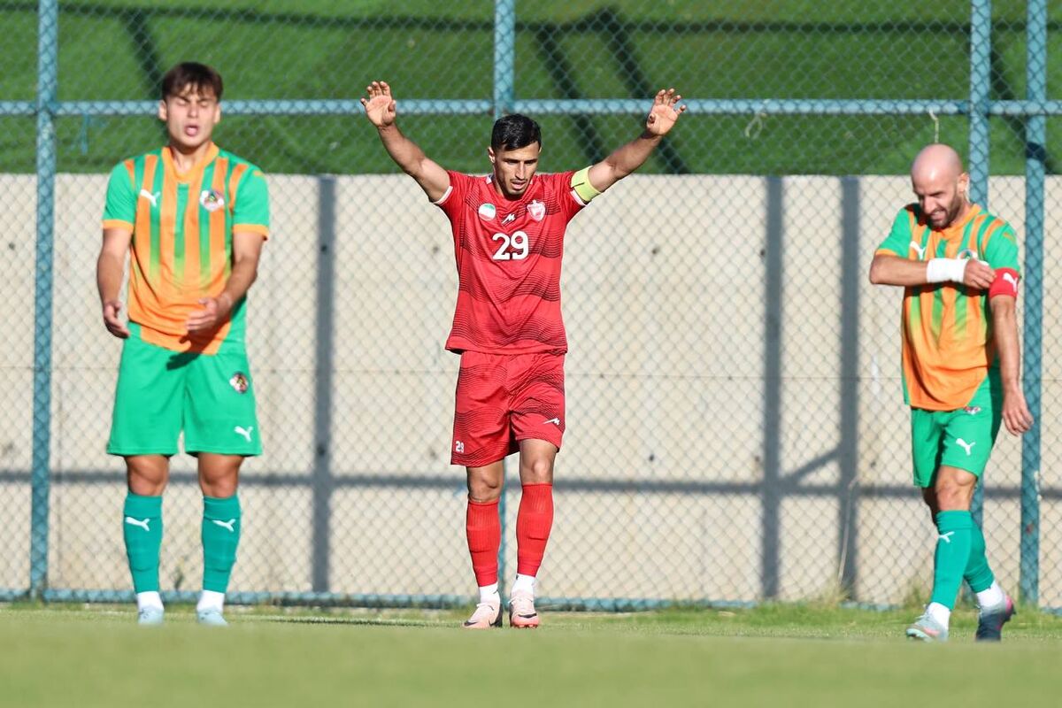 وحید هاشمیان باید با همین دست فرمان جلو برود/ وقتی مهاجمان پرسپولیس گل بزنند یعنی تیم سرحال است