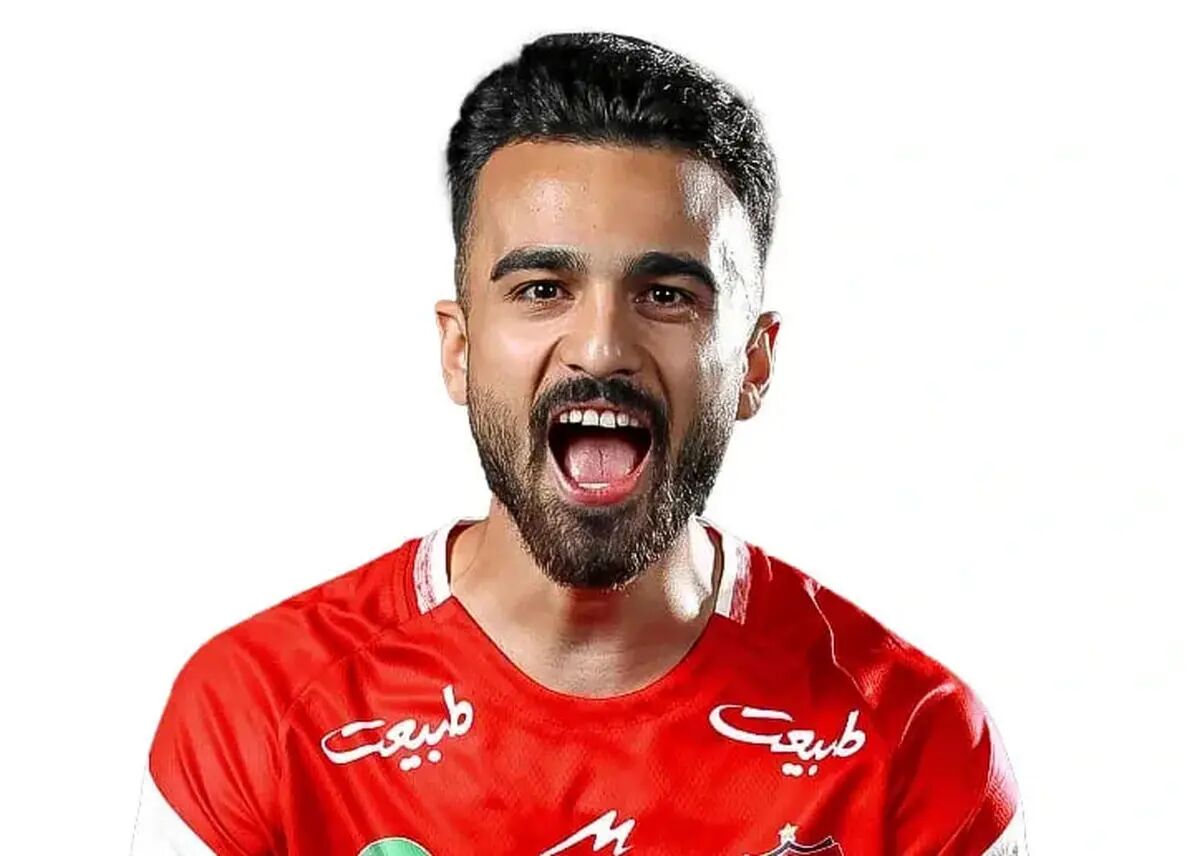 با نظر هاشمیان، مهاجم پرسپولیس جدا می شود!