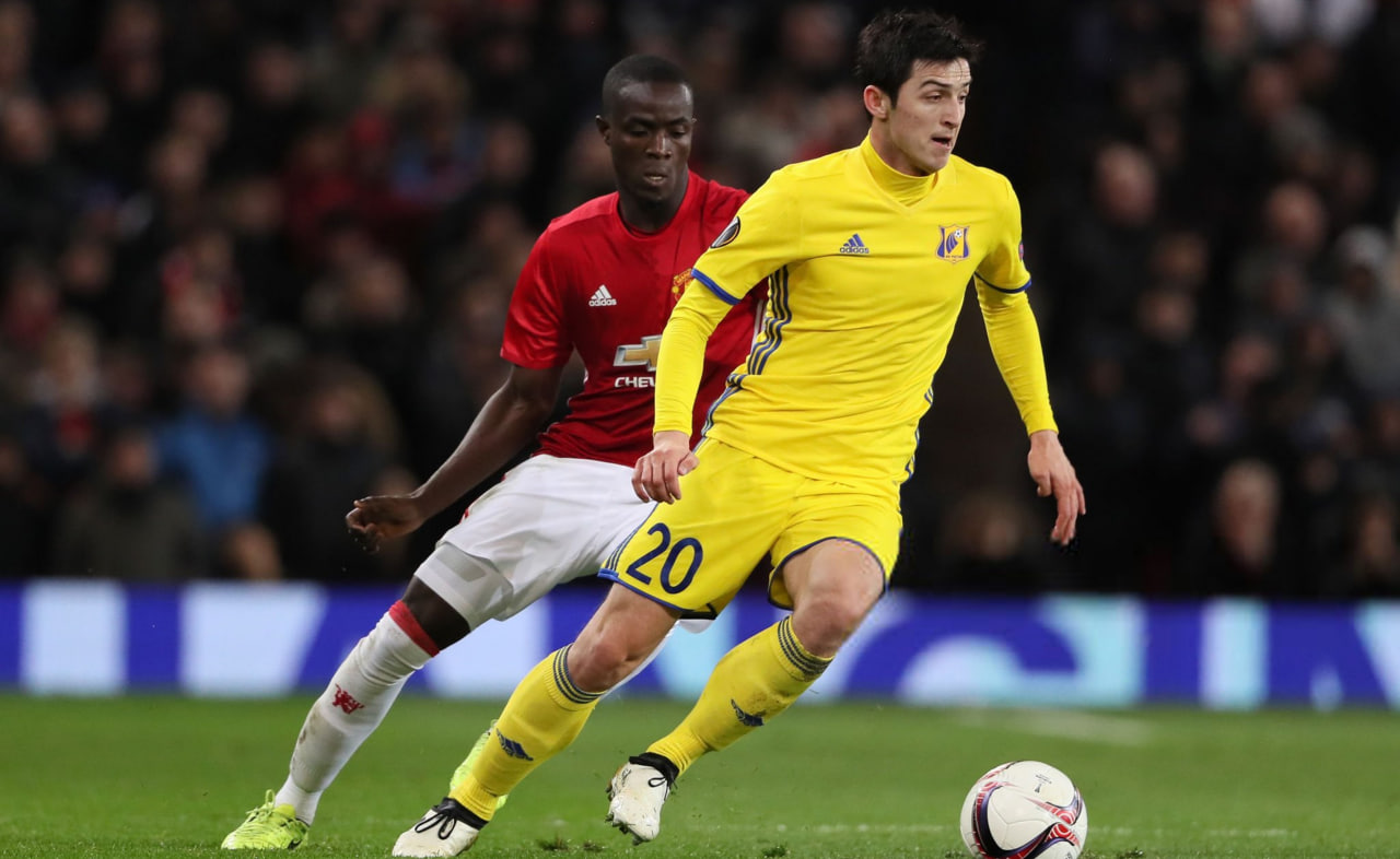 اریک بایی مدافع میانی منچستریونایتد  - سردار آزمون مهاجم ایرانی روستوف روسیه - لیگ برتر ایران