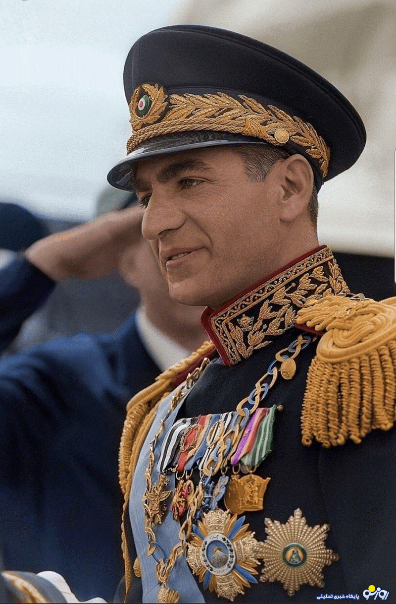 محمدرضا پهلوی در کنار همسر اول مصری اش؛ سال ۱۳۲۰