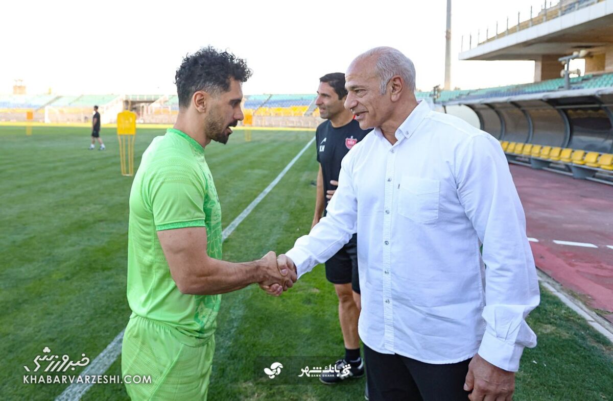 آخرین ارتباطم با فوتبال حمایت از هاشمیان بود/ مردم هرچه بگویند حق دارند/ علاقه ای به دیدن بازی‌ها ندارم