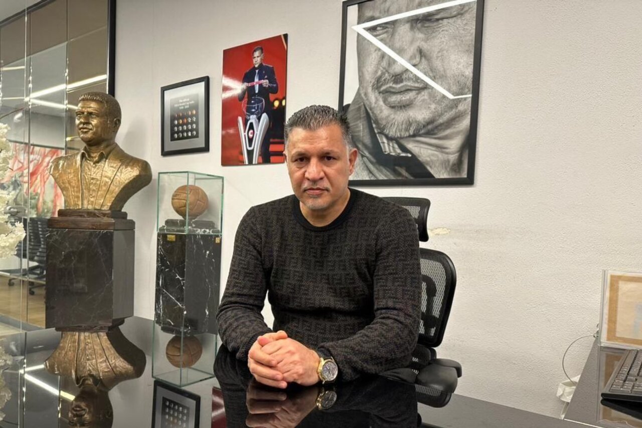 قرار بود علی دایی سرمربی تیم ملی شود ولی امیر قلعه نویی انتخاب شد قرار بود علی دایی سرمربی تیم ملی شود ولی امیر قلعه نویی انتخاب شد