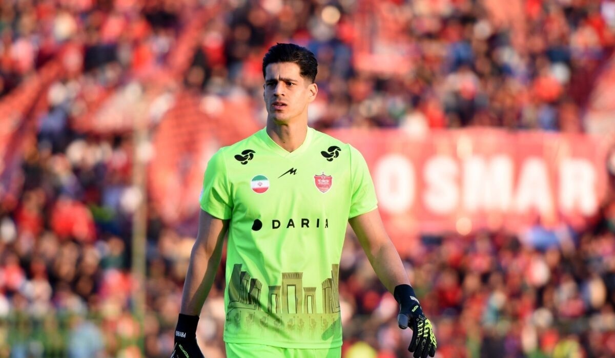 جای خالی بزرگ برای پیام نیازمند در روز پیروزی جای خالی بزرگ برای پیام نیازمند در روز پیروزی